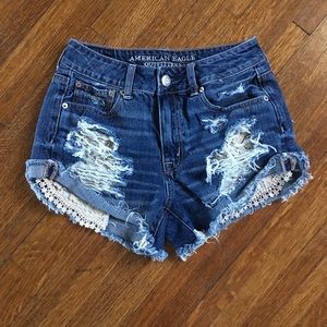 American Eagle jean shorts with lace pockets